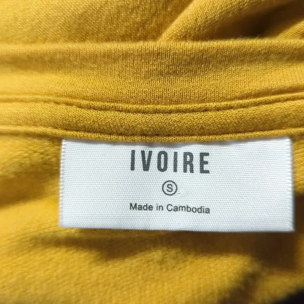 Ivoire Shirt Woman's Size Small Yellow Raglan‎ Long Sleeve Lightweight Soft